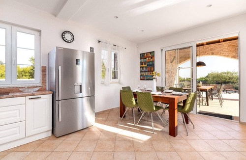 Kras House | Holiday house Vantačići for 1 - 8 persons with 4 bedrooms - Holiday home