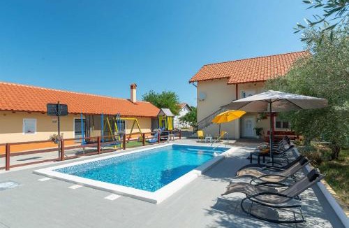 Suhovare House | Holiday house Vesna with pool