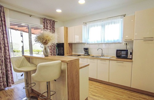 Lovrec Villa | Holiday house Villa Sena Lovreć,Makarska private pool,parking,BBQ