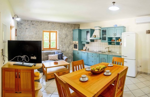 Malinska House | Holiday house with a parking space Vantačići, Krk (K-19275)