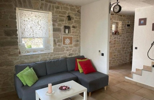Oklaj House | Holiday house with a swimming pool Puljane, Krka (K-23038)