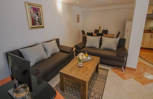 Seget House | Holiday house with a swimming pool Primorski Dolac, Zagora (K-22831)