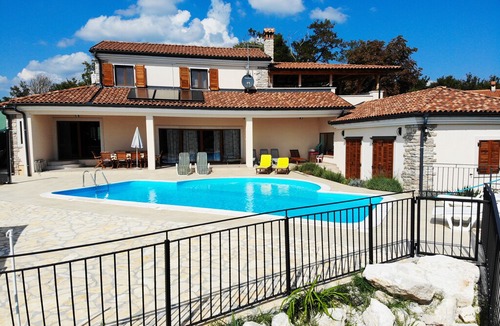 Gradisce House | Holiday house Zminj for 1 - 10 persons with 4 bedrooms - Holiday home