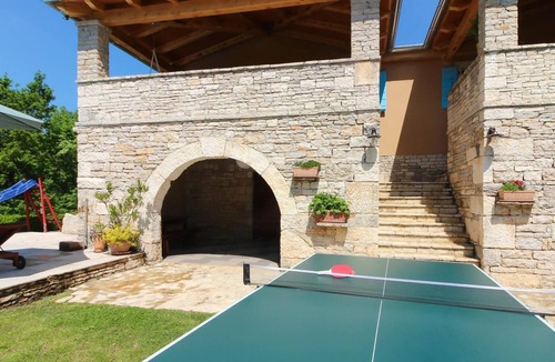 Gradisce House | Holiday house Zminj for 1 - 16 persons with 6 bedrooms - Holiday home