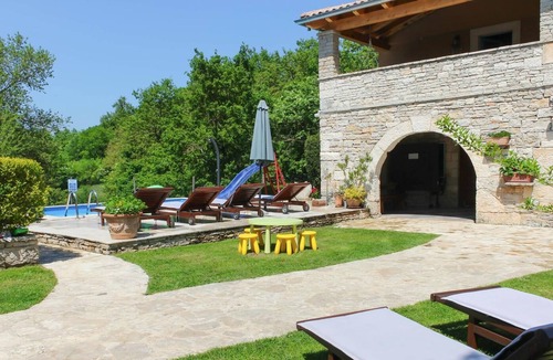 Gradisce House | Holiday house Zminj for 1 - 16 persons with 6 bedrooms - Holiday home