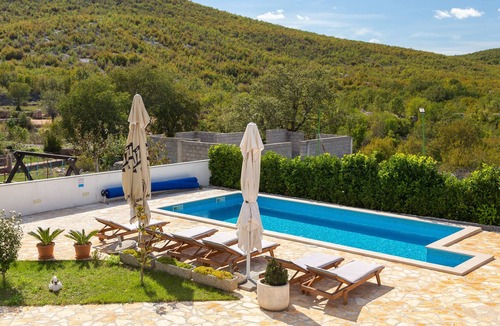 Cvrljevo House | Holiday Residence Ana