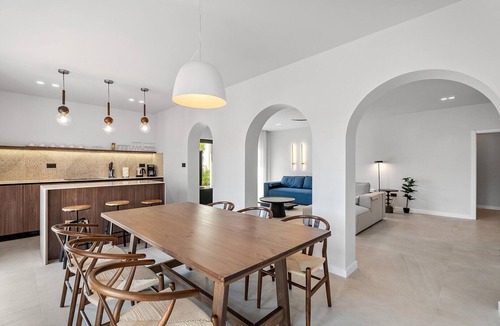 Omis Villa | Holiday Resort Almissum - Luxury 11-bedroom villa