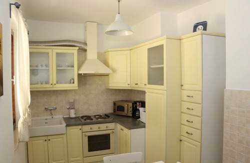 Rudanovac House | HolidayHome Iris near Plitvice Lakes, perfect for families & nature-lovers!