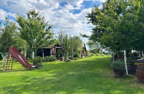 Kutina House | Homerez - Bungalow in Kutina