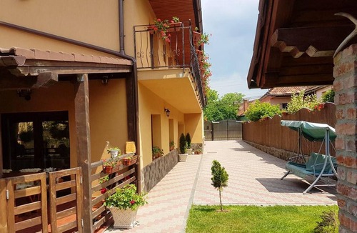 Sacele House | Homerez - Nice house for 8 ppl. with terrace at Săcele