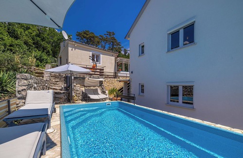 Dramalj House | Hot Tub, Pool & Stunning View #Guest House Stella#