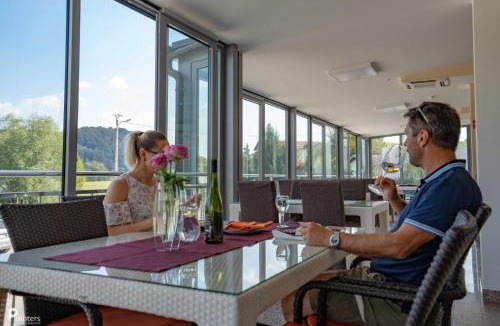 Netretic Hotel | Hotel Amarilis