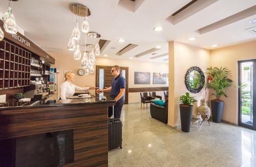 Drvenik Hotel | Hotel Antonija