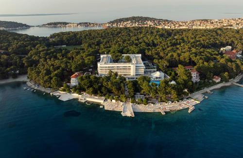 Cove Murtar Hotel | Hotel Bellevue