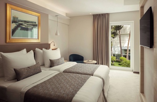 Cove Murtar Hotel | Hotel Bellevue