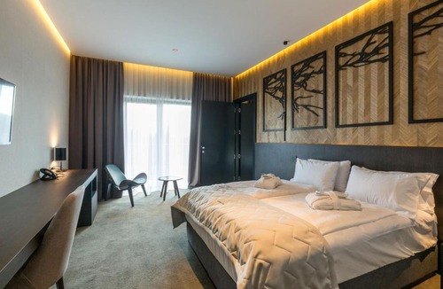 Divcibare Hotel | Hotel Crni Vrh