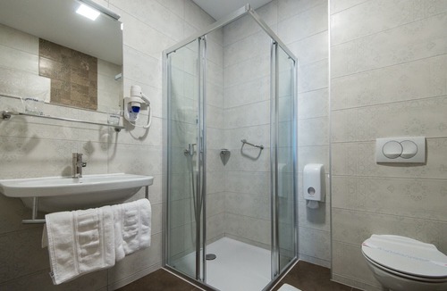 Neum House | Hotel Jadran - Double Room with Balcony and Sea View