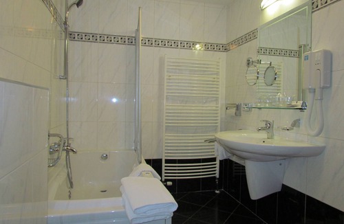 Karlovac Hotel | Hotel Korana Srakovcic