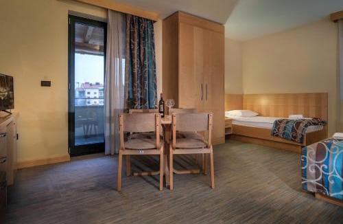 Divaca Hotel | Hotel Malovec
