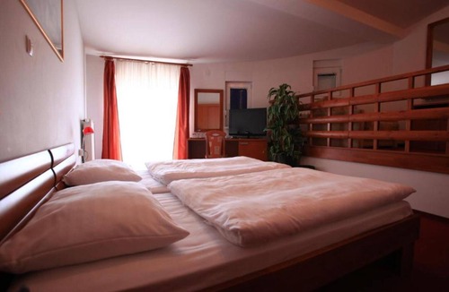 Klenovnik House | Hotel Orion - Triple Room with Terrace