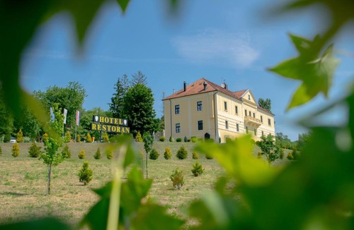 Zabok Hotel | Hotel & Restoran Dvorac Gjalski