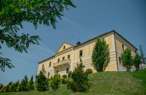 Zabok Hotel | Hotel & Restoran Dvorac Gjalski