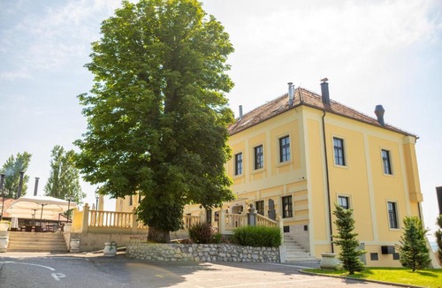 Zabok Hotel | Hotel & Restoran Dvorac Gjalski