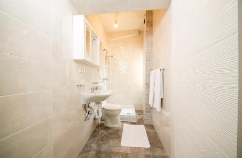 Starigrad Hotel | Hotel Riviera
