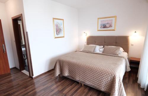 Arbanija Hotel | Hotel Vila Tina