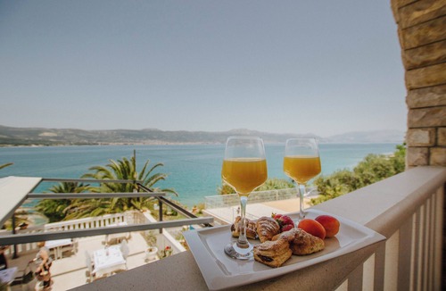 Arbanija Hotel | Hotel Vila Tina