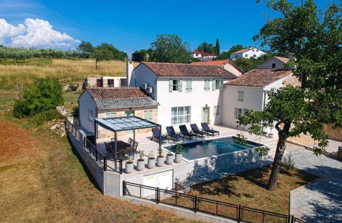 Oprtalj Villa | House Ad Finem Vilae