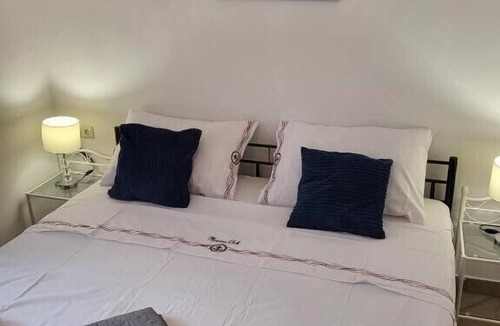 Draga Bascanska Apartment | House Aja with a beautiful garden