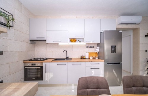 Praznica House | House Diana (112231-K1) - Pucisca - island Brac