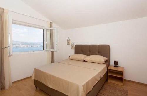 Okrug Donji House | House Dupla