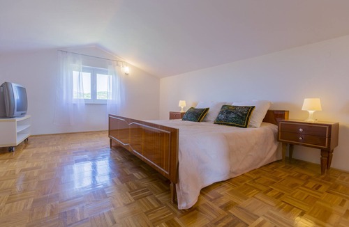 Unesic House | House for Holiday Rajčić 5-bedroom