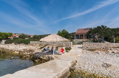 Tkon House | House Lanterna (14861-K1) - Tkon - island Pasman