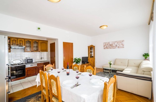 Rovanjska House | House Marija (40347-K1) - Rovanjska
