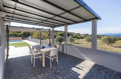 Supetar House | House Nane Garden (109991-K1) - Mirca - island Brac