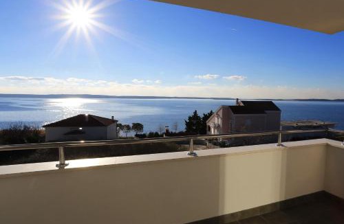 Rtina House | House Natali 70m from the beach - free EV top up