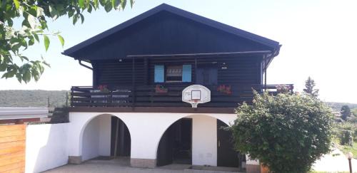 Gornji Kneginec Ski Chalet | House of Nature with Swimming pool, Sauna and Jacuzzi MIN 2 nights