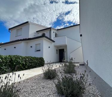 Brodarica Apartment | House Sebenico