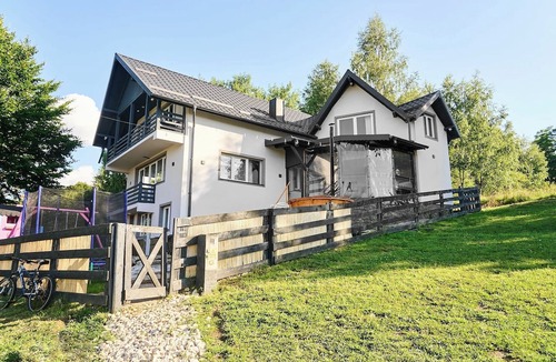 Fundata House | House Sofisa Fundata: Cozy 5-Bedroom Mountain with Panoramic Views