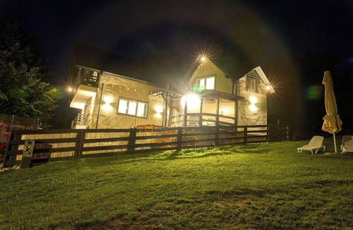 Fundata House | House Sofisa Fundata: Cozy 5-Bedroom Mountain with Panoramic Views