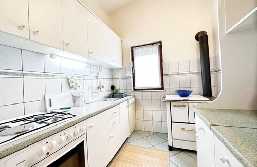 Srijane House | House Tamy - with jacuzzi (11214-K1) - Srijane (Omiš)