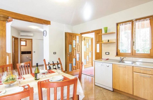 Laginji House | House Valmonida