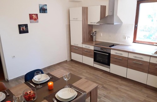 Kapelica Apartment | House Vedran