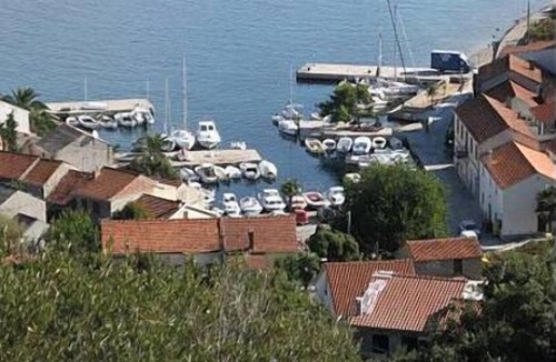 Knez House | House Vese (105041-K1) - Mali Iz - island Iz