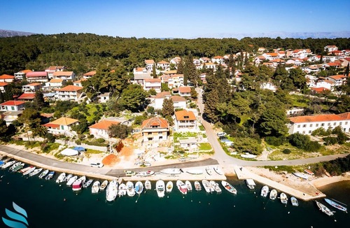 Vrboska Apartment | Hvar spa & apartment-2 Bedroom-Terrace/Sea View 4