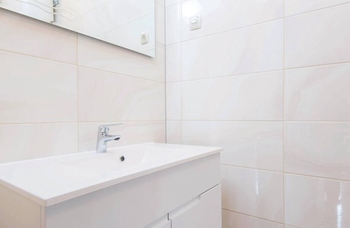 Kuciste Apartment | In Perna, a small town on the peninsula are located these apartments, only about 50 meters from rock