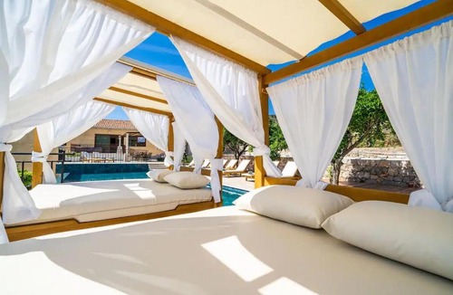Garesnica Villa | incredible villa - Croatia